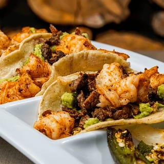 Tacos Mar y Tierra