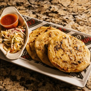 Pupusas Revueltas