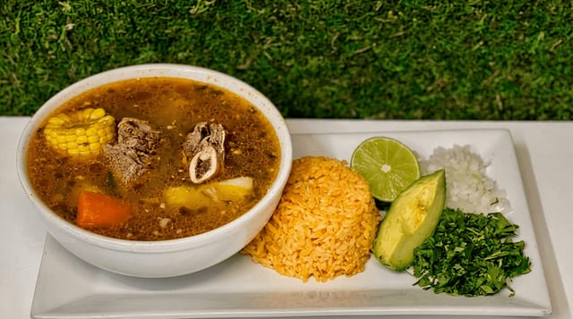 Caldo de Res.